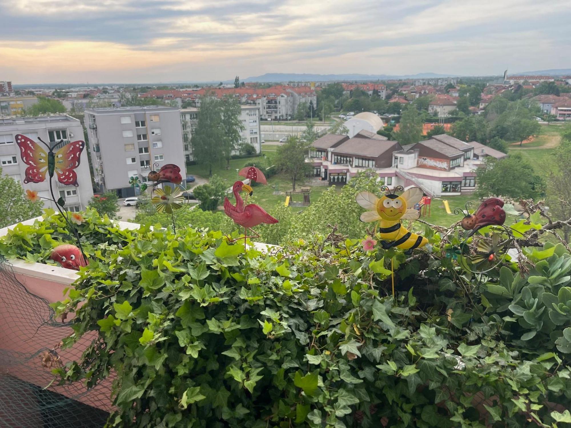 Fly Inn Velika Gorica Exterior photo